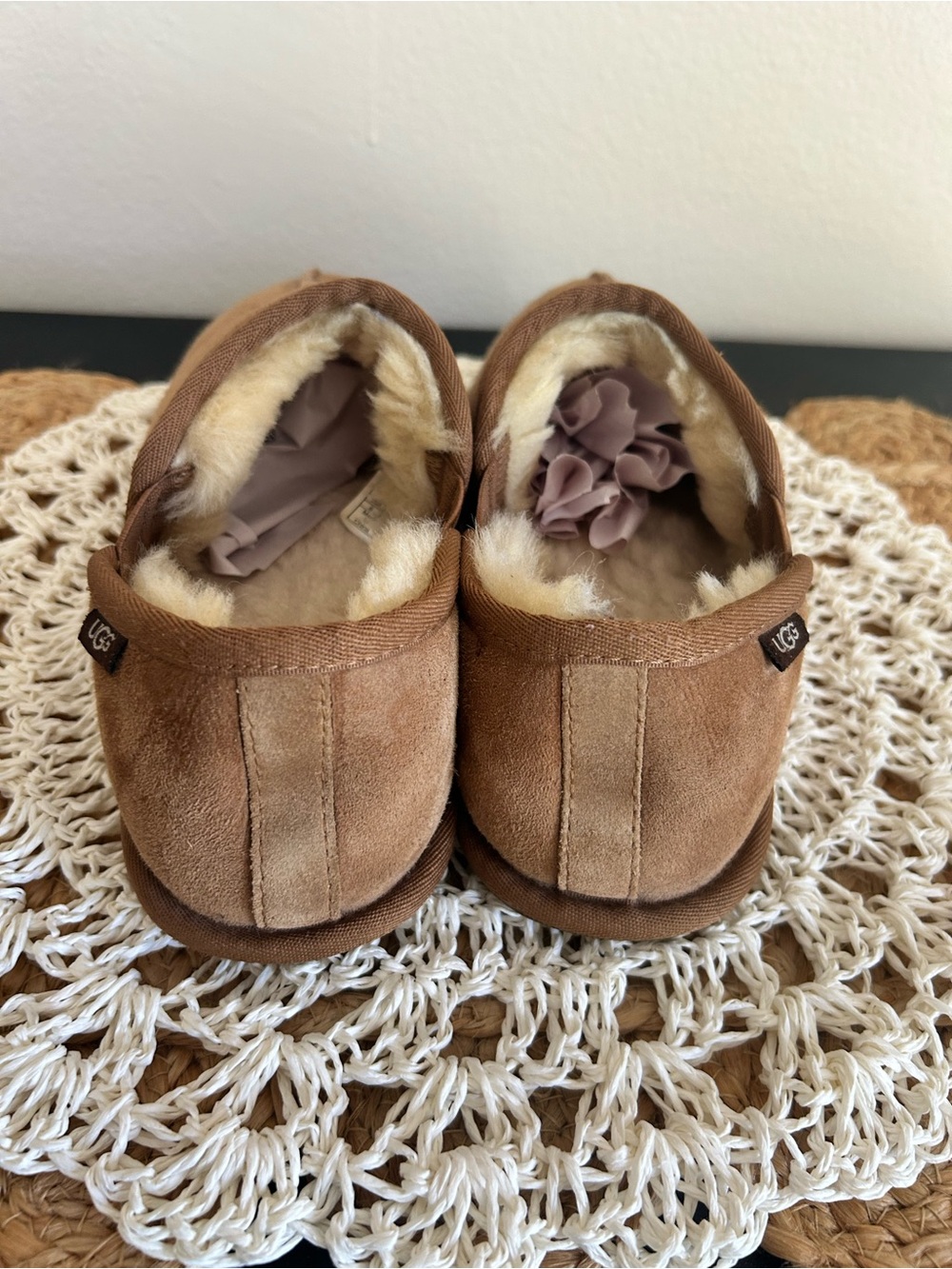 UGG Men’s Leisure Chestnut Suede Sheepskin Slippers Size 8 EU 41 #102 - Picture 4 of 13